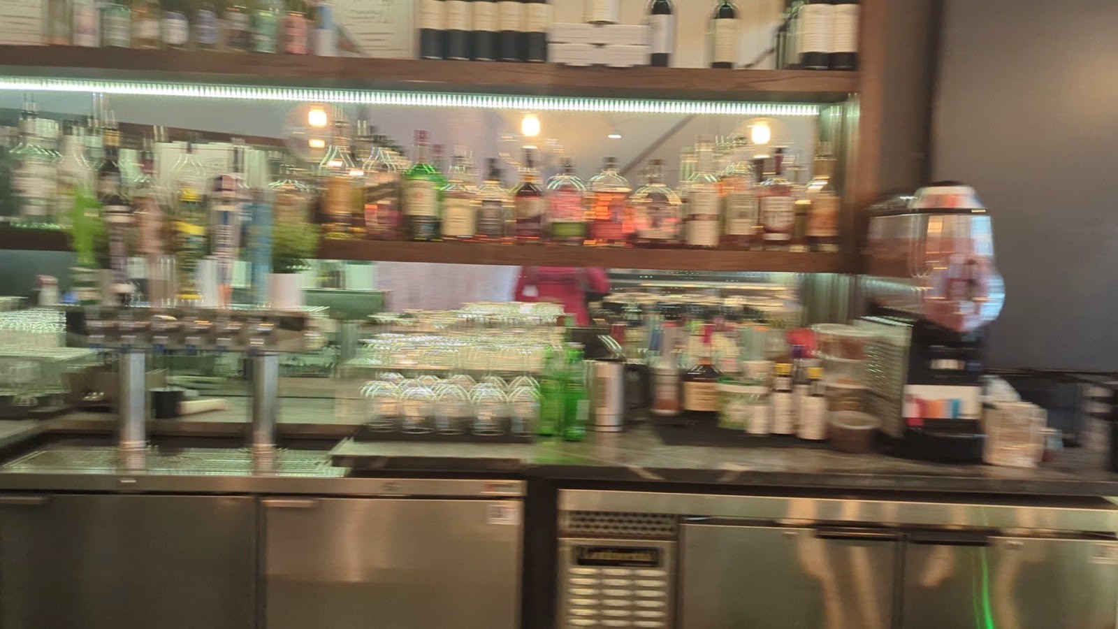 Emmy Squared Pizza: Shaw: the place