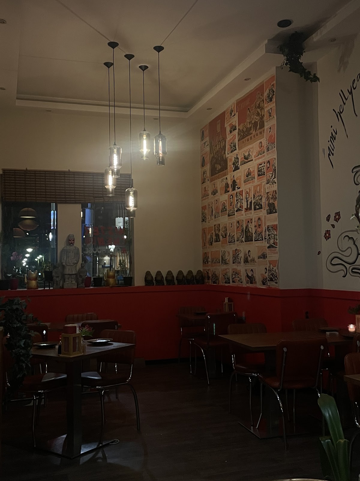 Mister Chen: the place