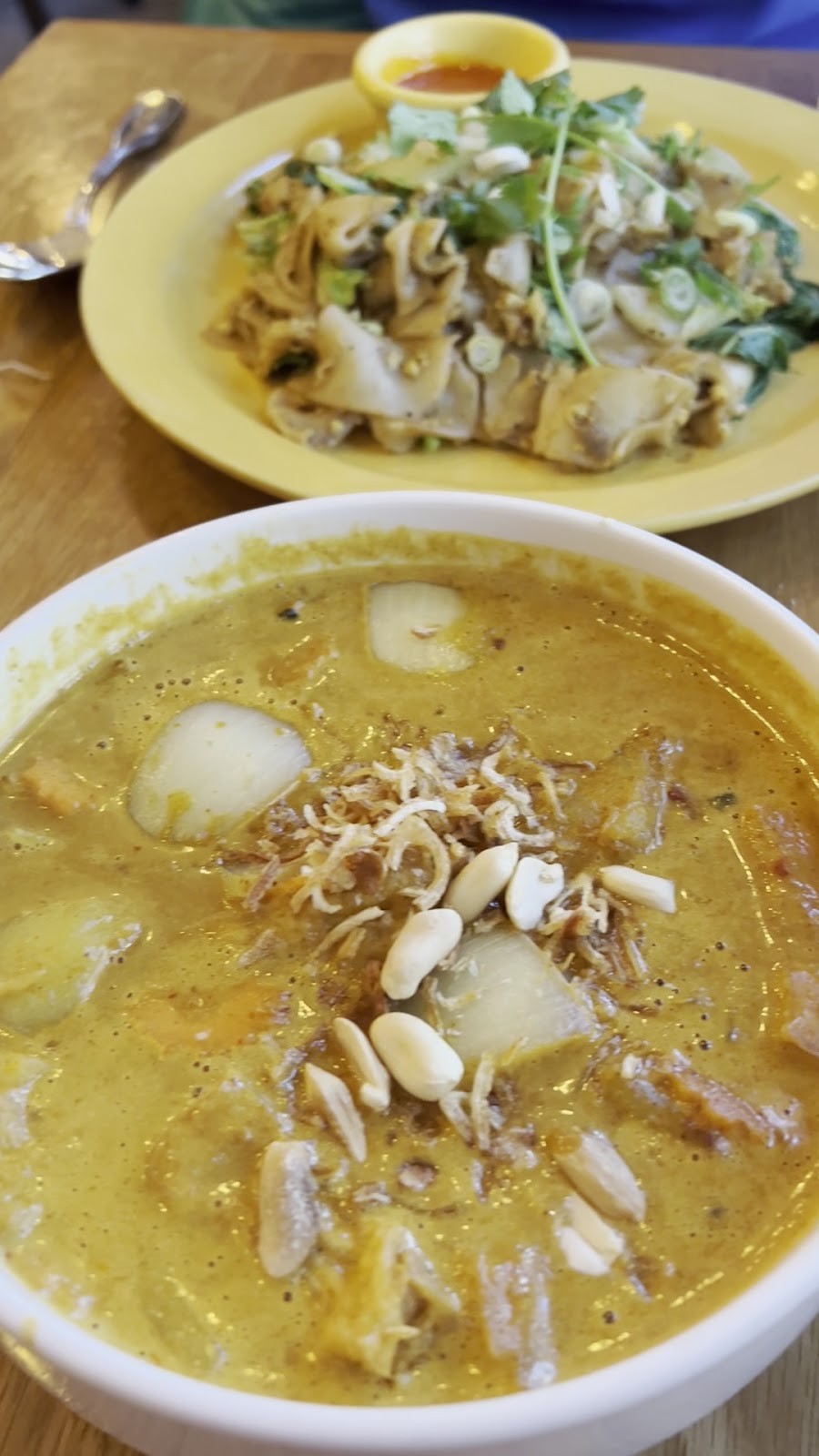Kati Vegan Thai (Seattle): food & drinks