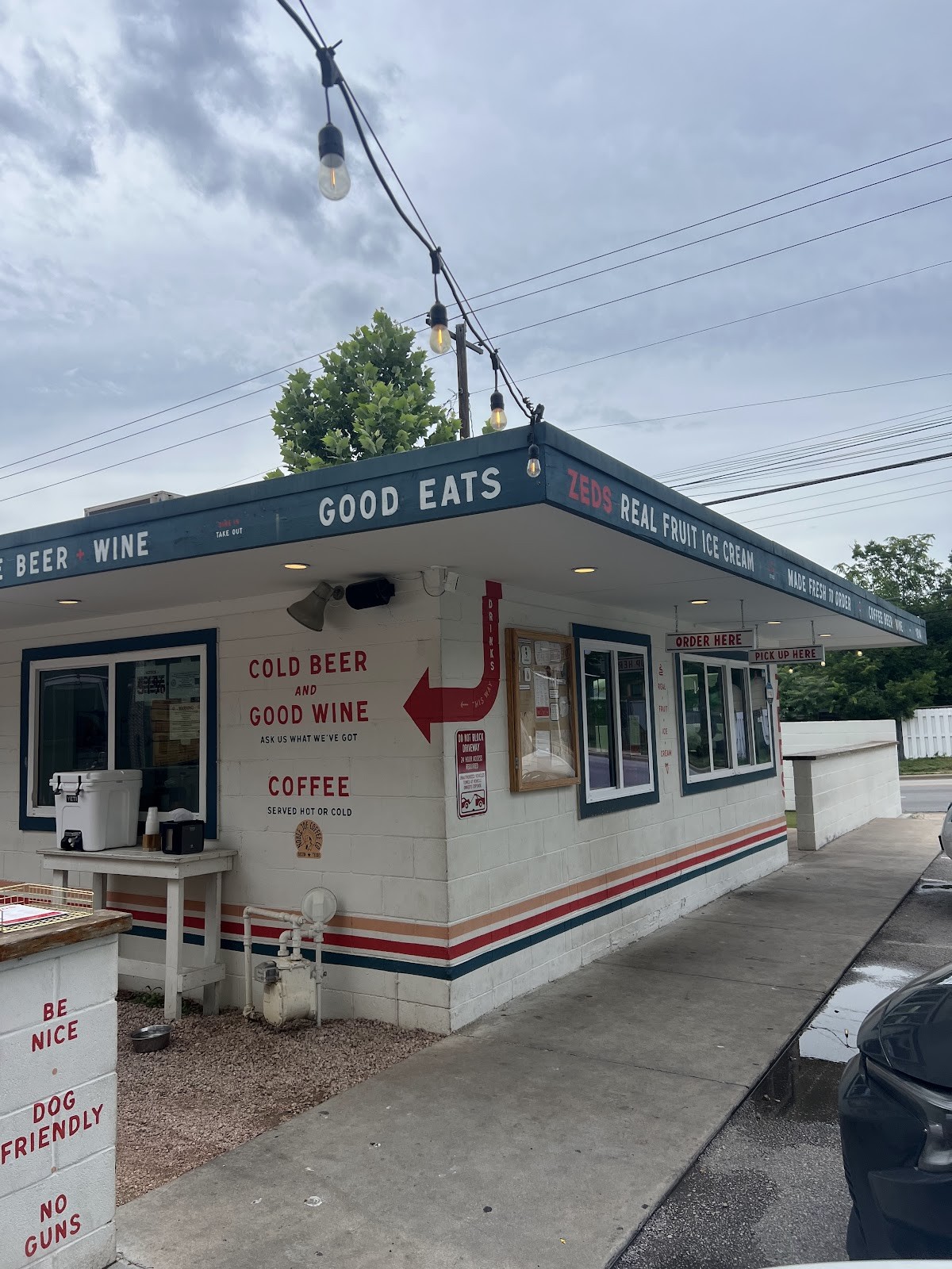 Zeds Real Fruit Ice Cream: the place
