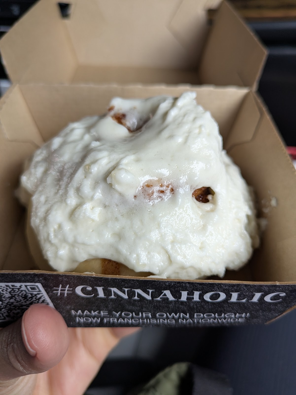 Cinnaholic: food & drinks