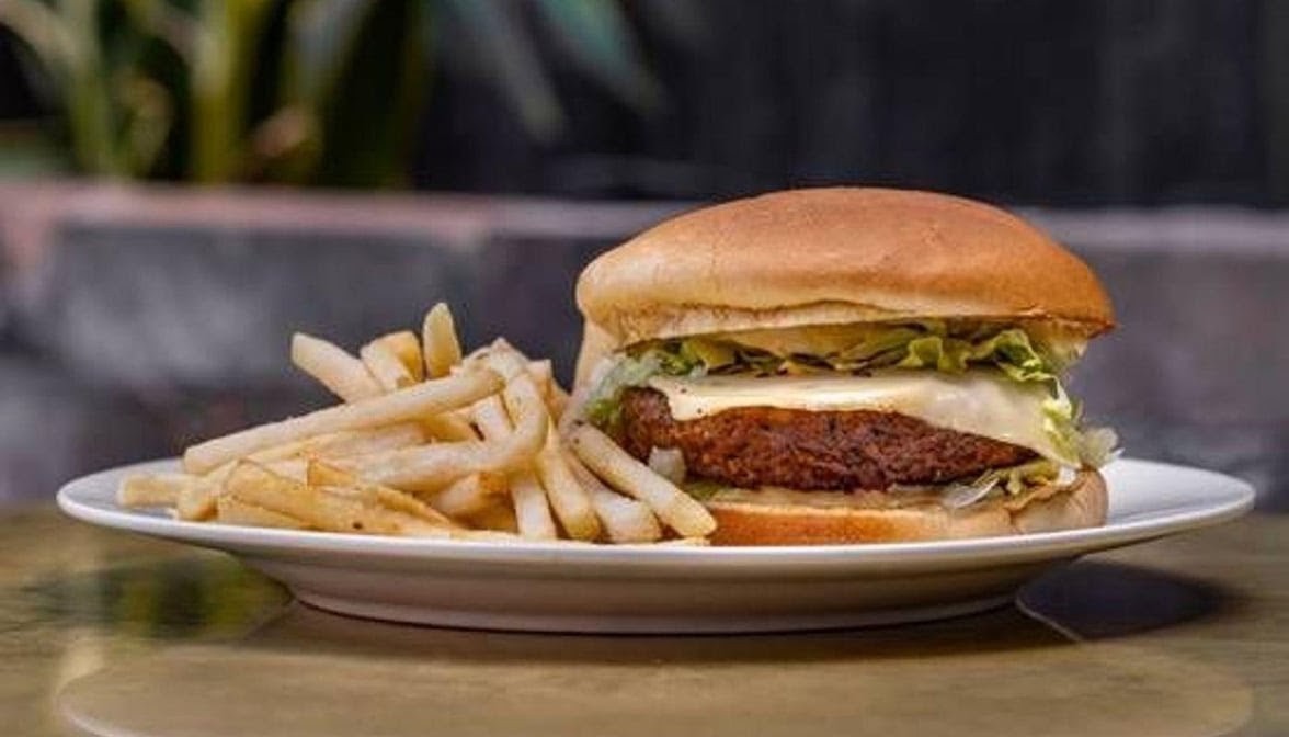 Mama B’s: food & drinks