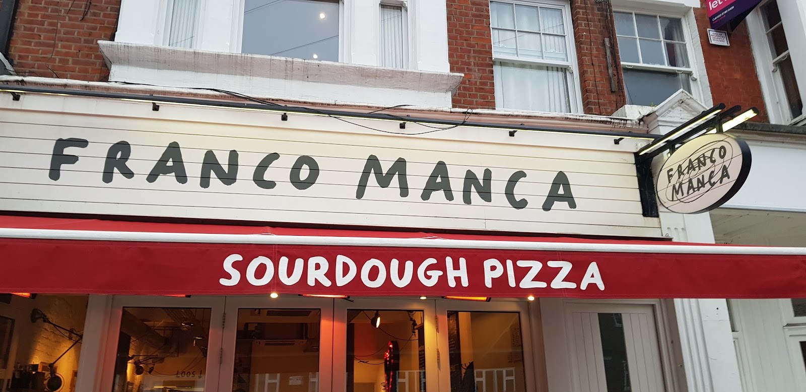 Franco Manca Southfields: the place
