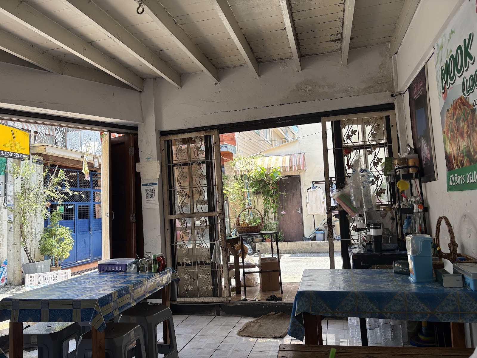 Mook Restaurant: the place