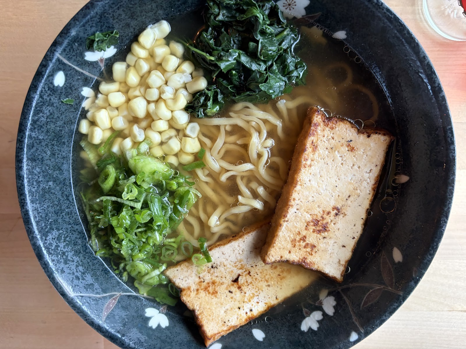 Matsunoki Ramen: food & drinks