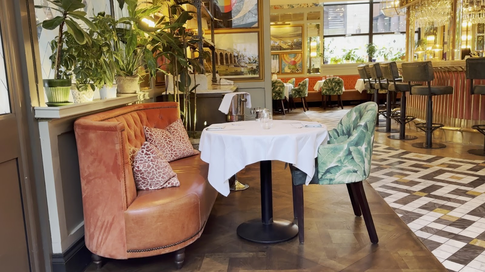 The Ivy Manchester Brasserie: the place