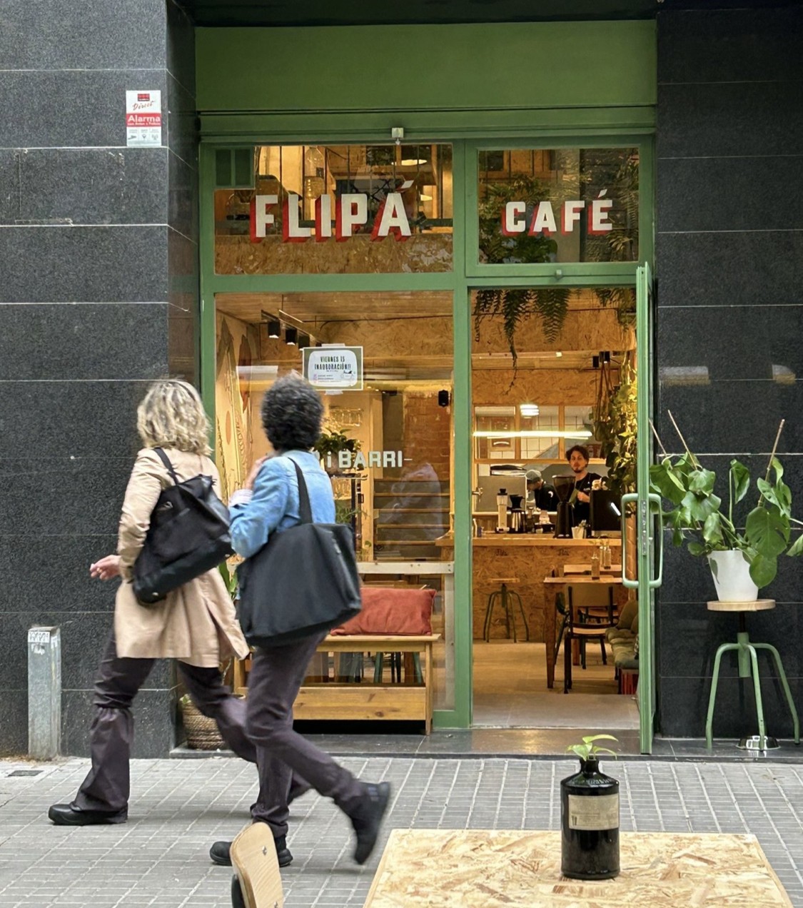 FLIPÁ . brunch & vermut .: the place