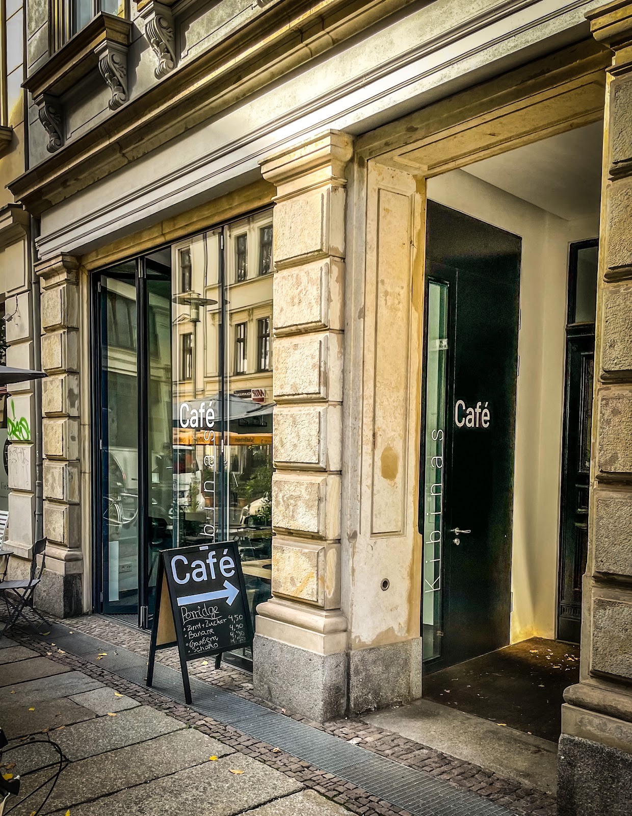 Café Kibinas Leipzig: the place
