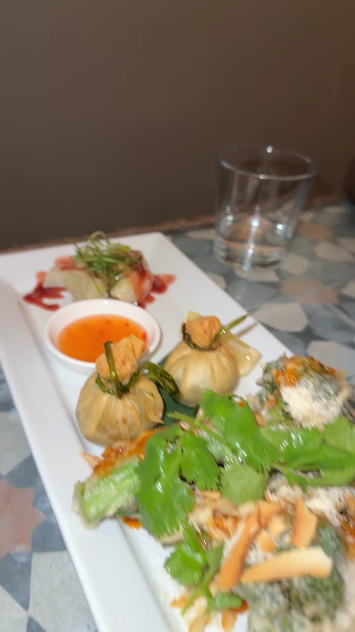 Yulli's: food & drinks
