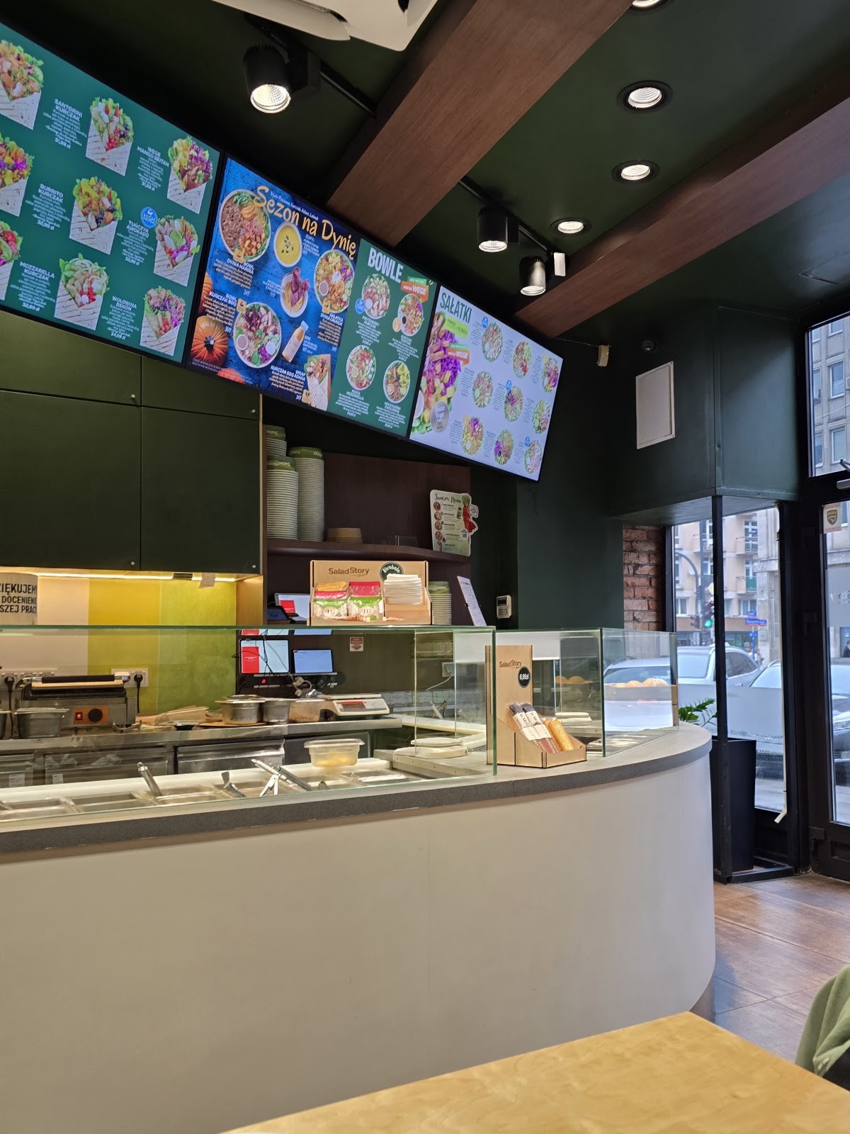 Salad Story: the place