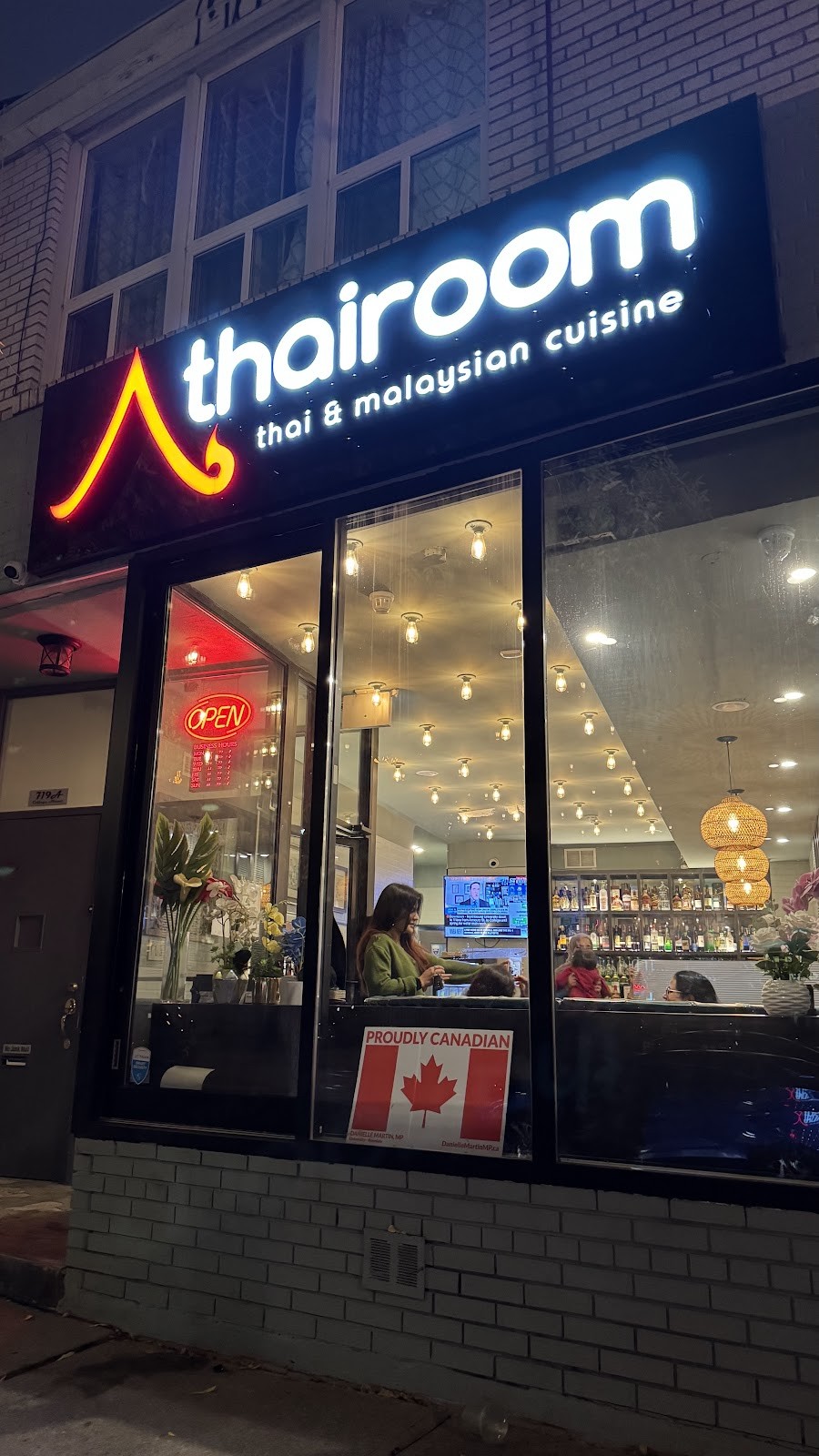 Thairoom College Downtown: the place