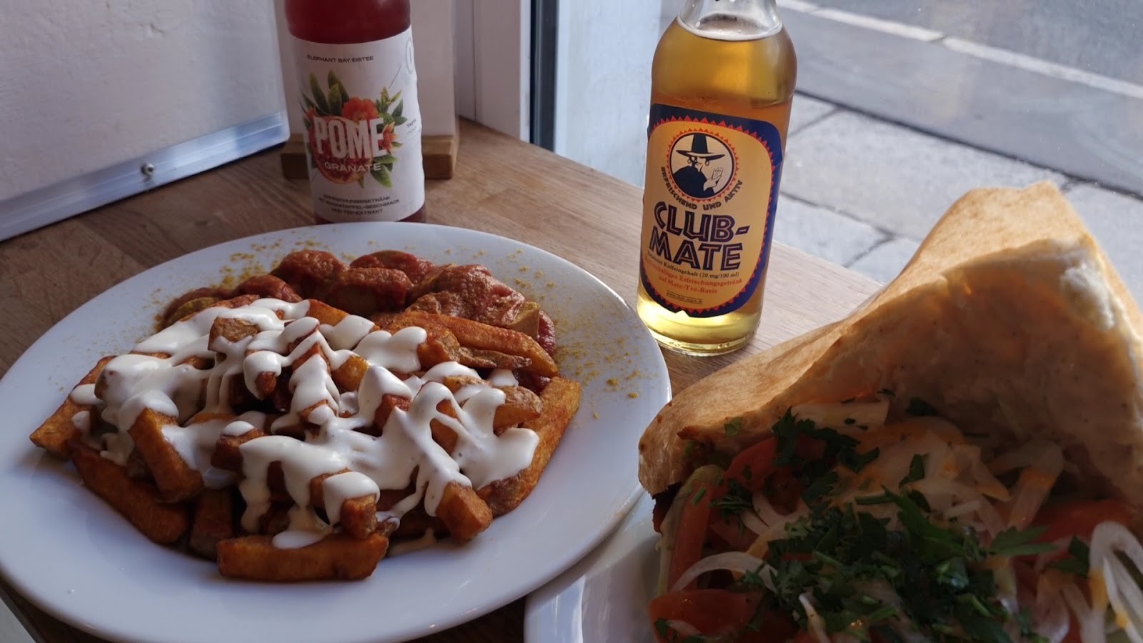 Vöner: food & drinks