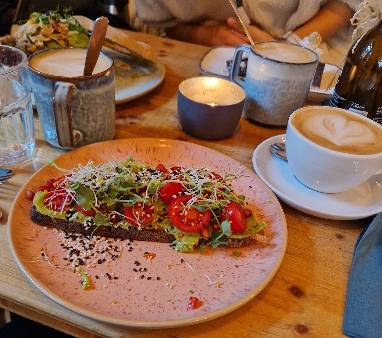 Emmi's Kitchen: food & drinks
