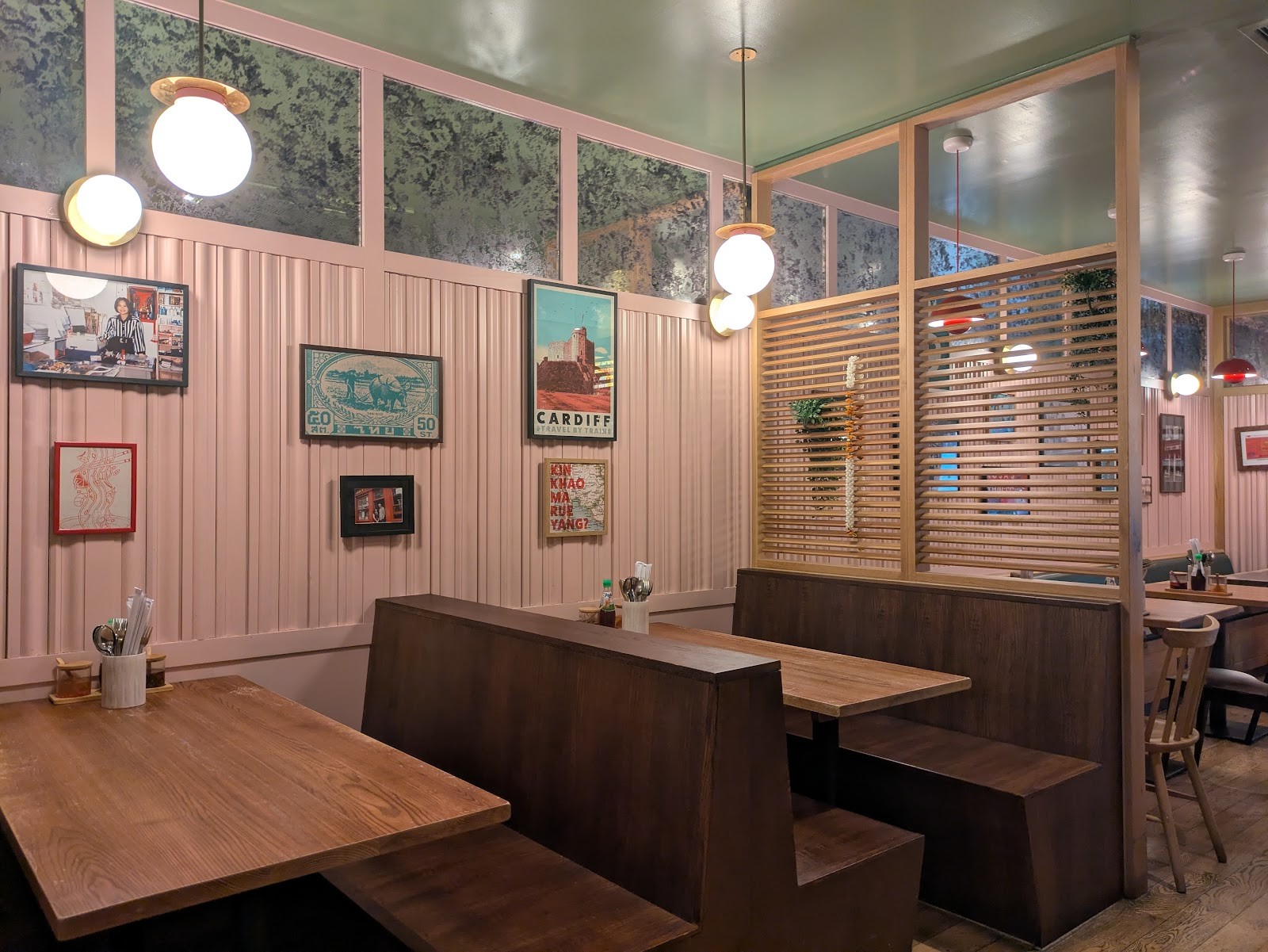 Rosa's Thai Cardiff: the place