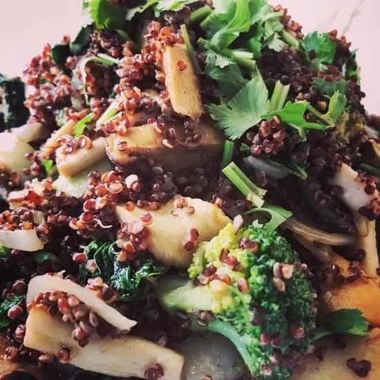Alice & Friends' Vegan Kitchen: food & drinks