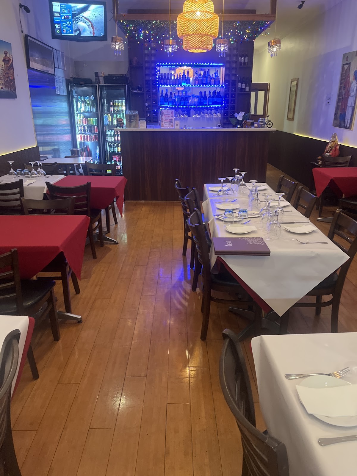 The Indian Hut -Indian and Nepalese Restaurant: the place