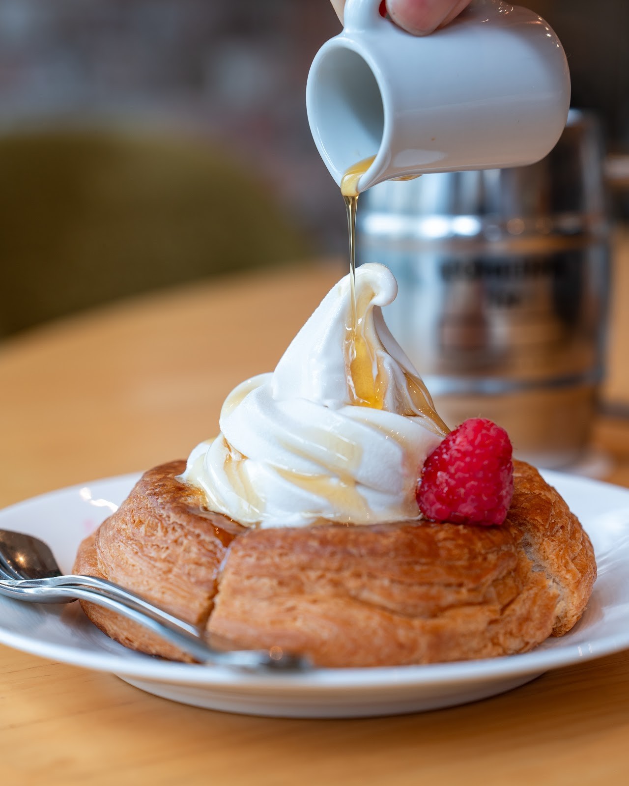 KOMEDA is ☐ higashiginza: food & drinks