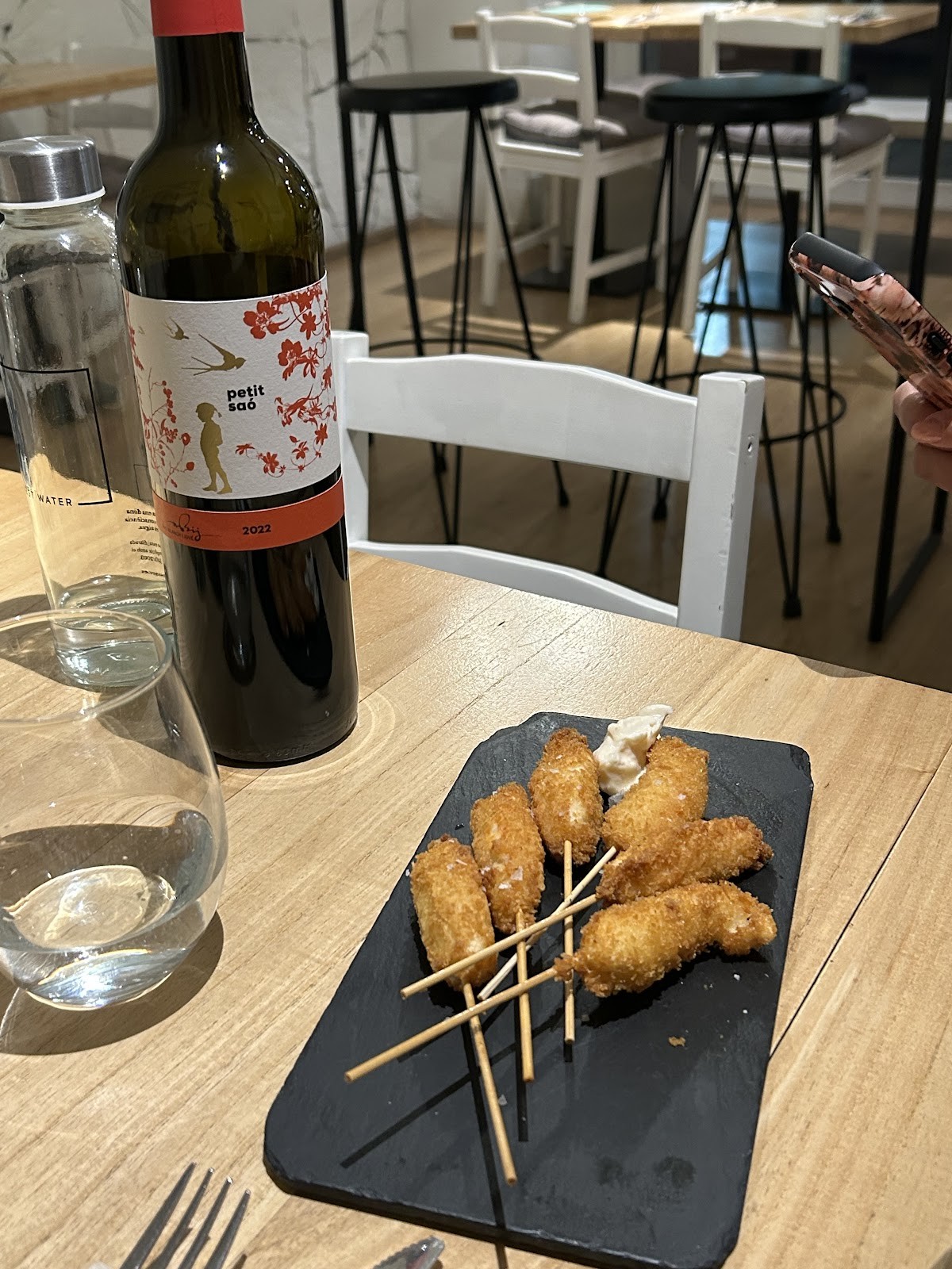 Alive: food & drinks