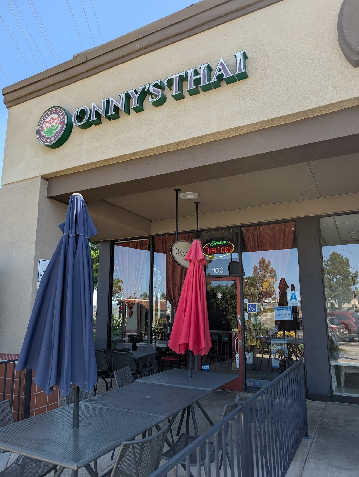 Onny's Thai Restaurant: the place