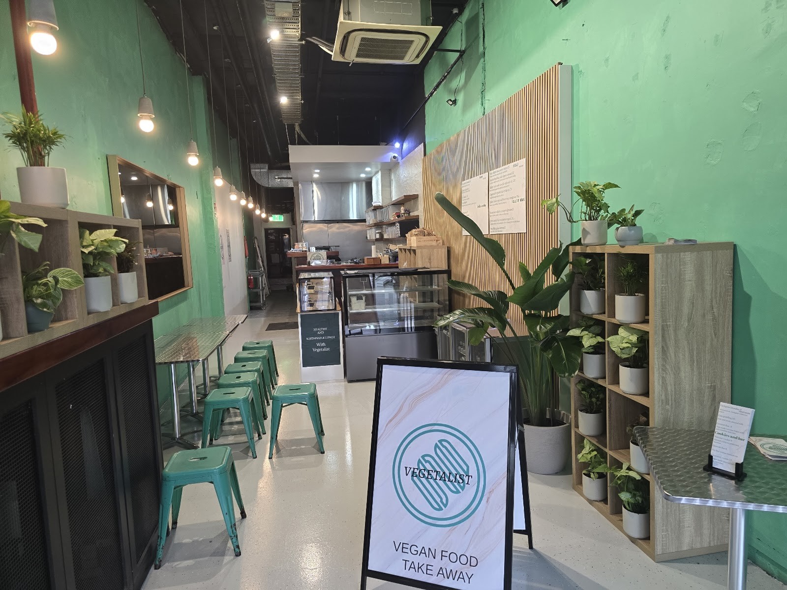VEGETALIST: the place