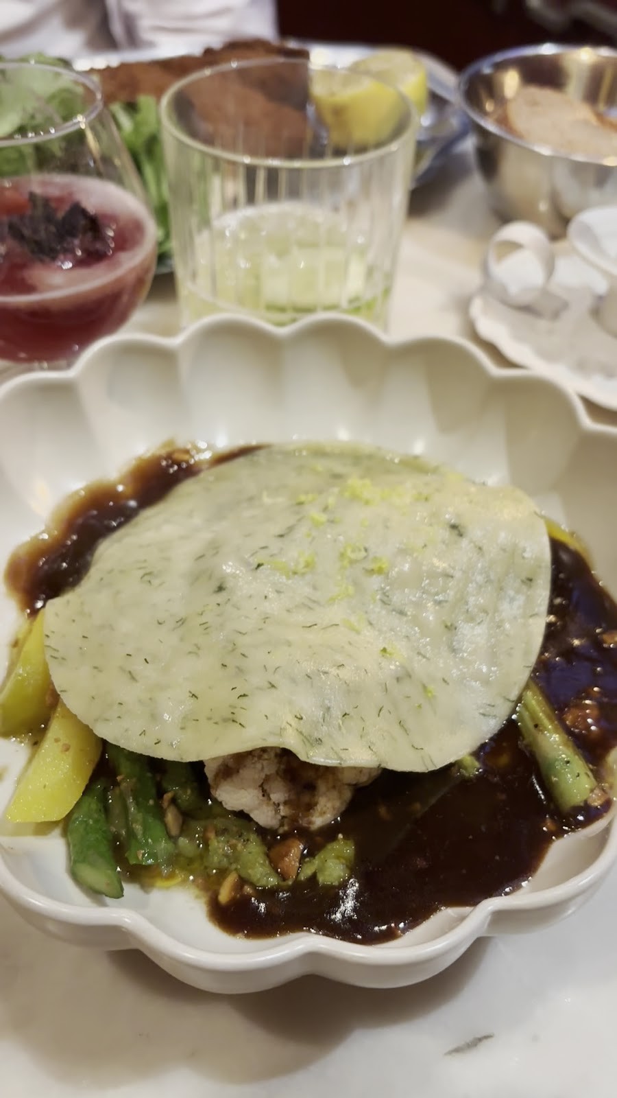 Daimant Saint-Honoré: food & drinks