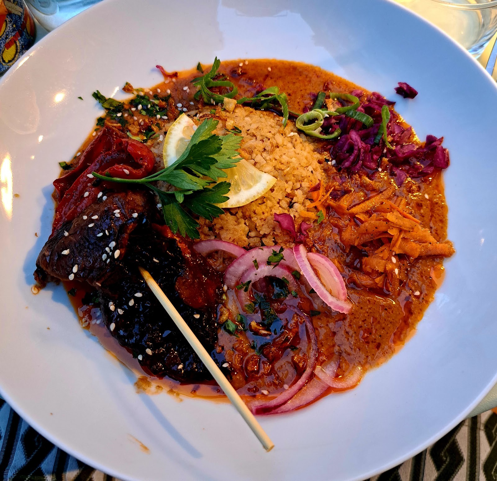 Restaurant L'Embuscade Paris 9: food & drinks