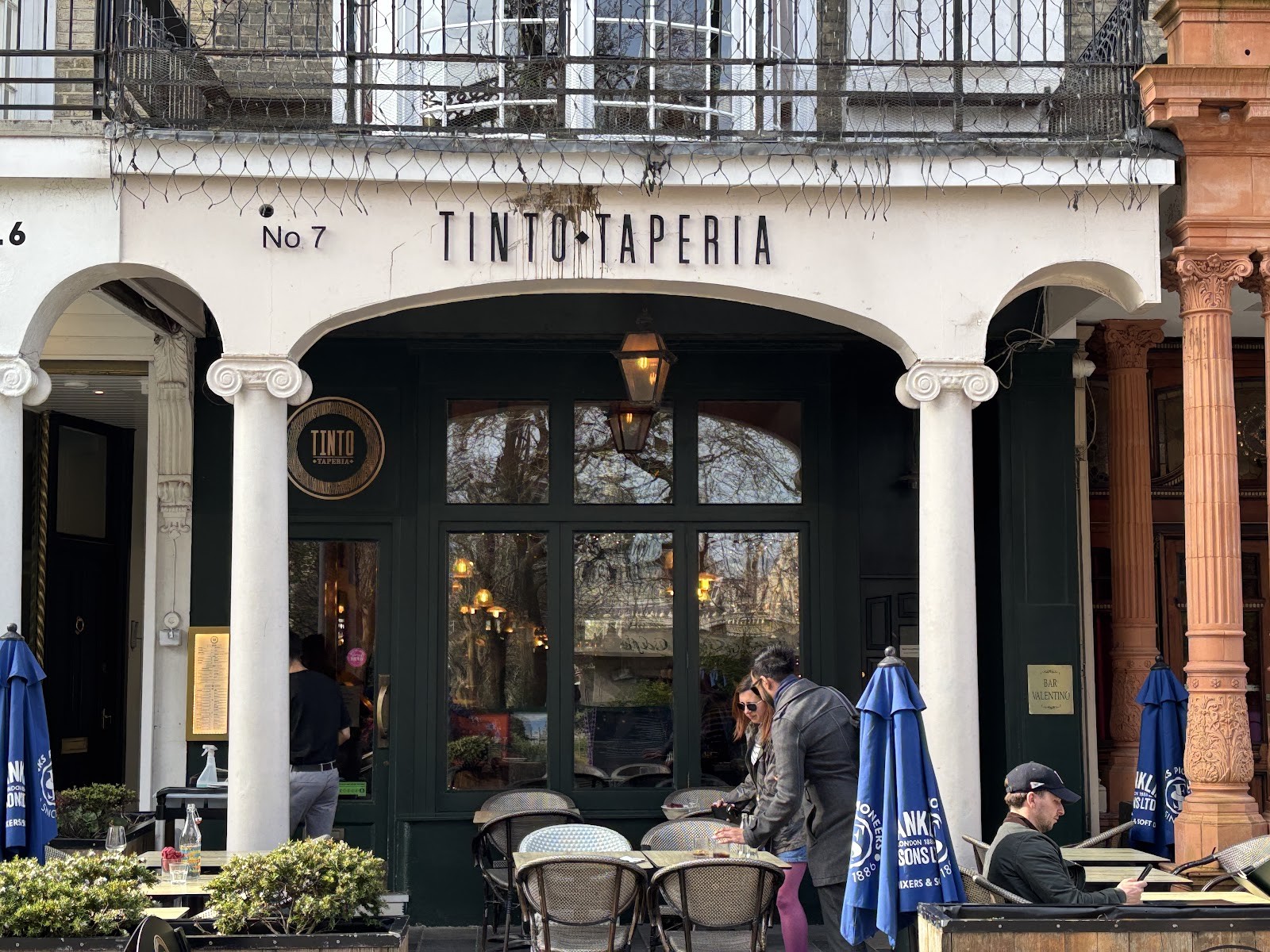 Tinto Taperia: the place