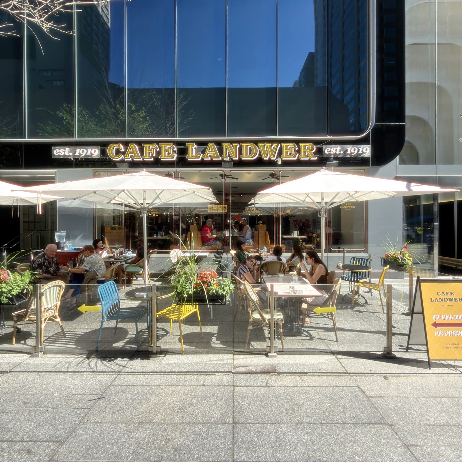 Cafe Landwer: the place