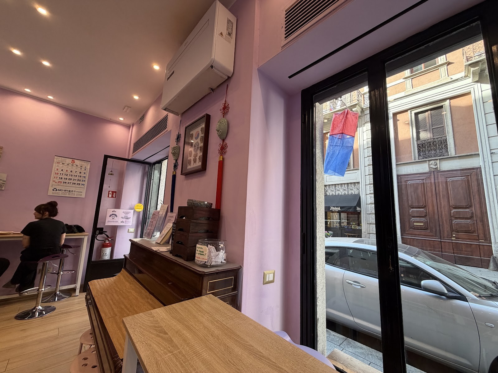 BIKIKI - Lee's Korean Street Food: the place
