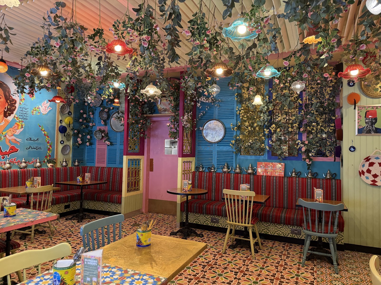 Comptoir Libanais: the place