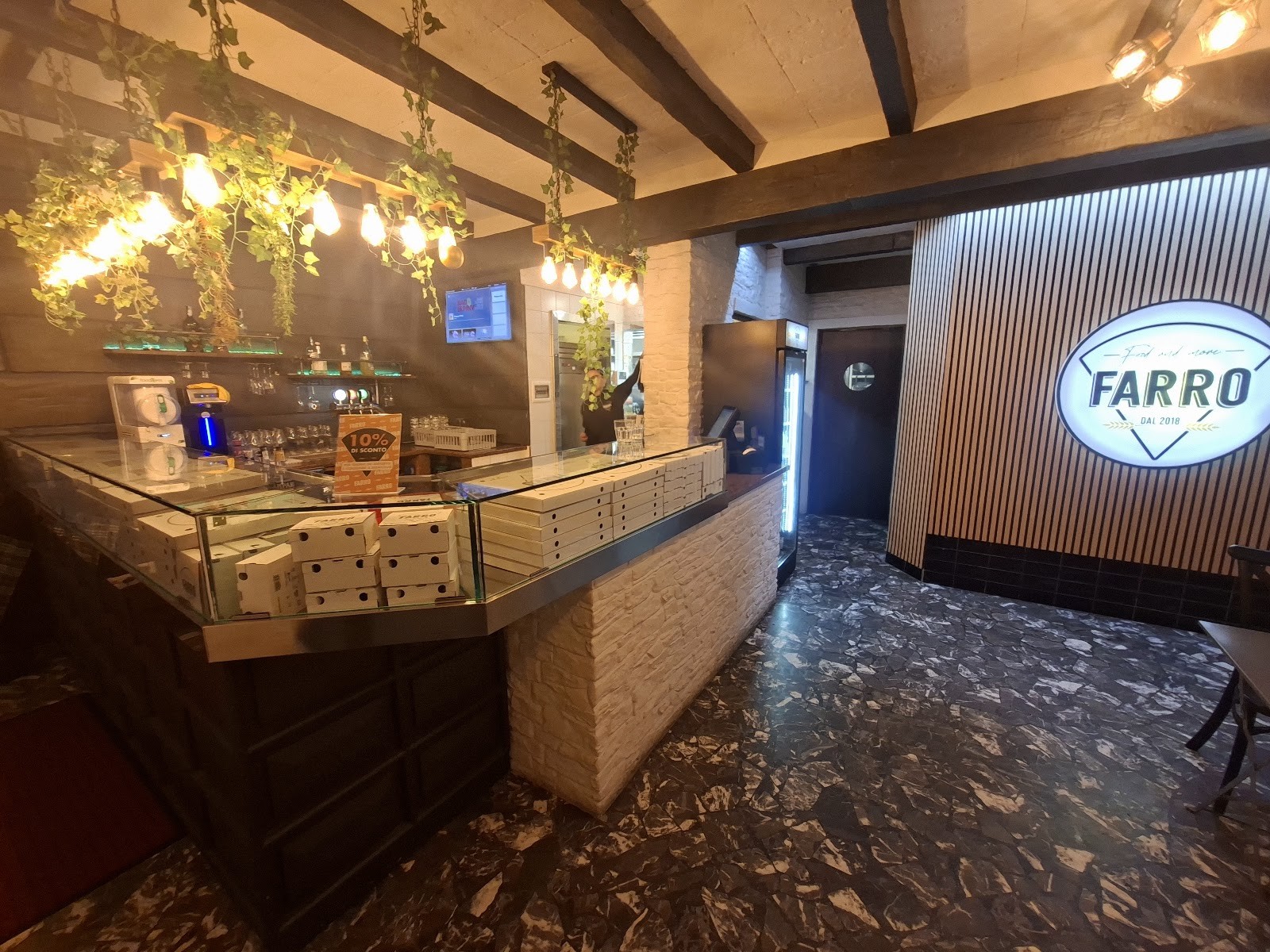 Farro Pizzeria: the place