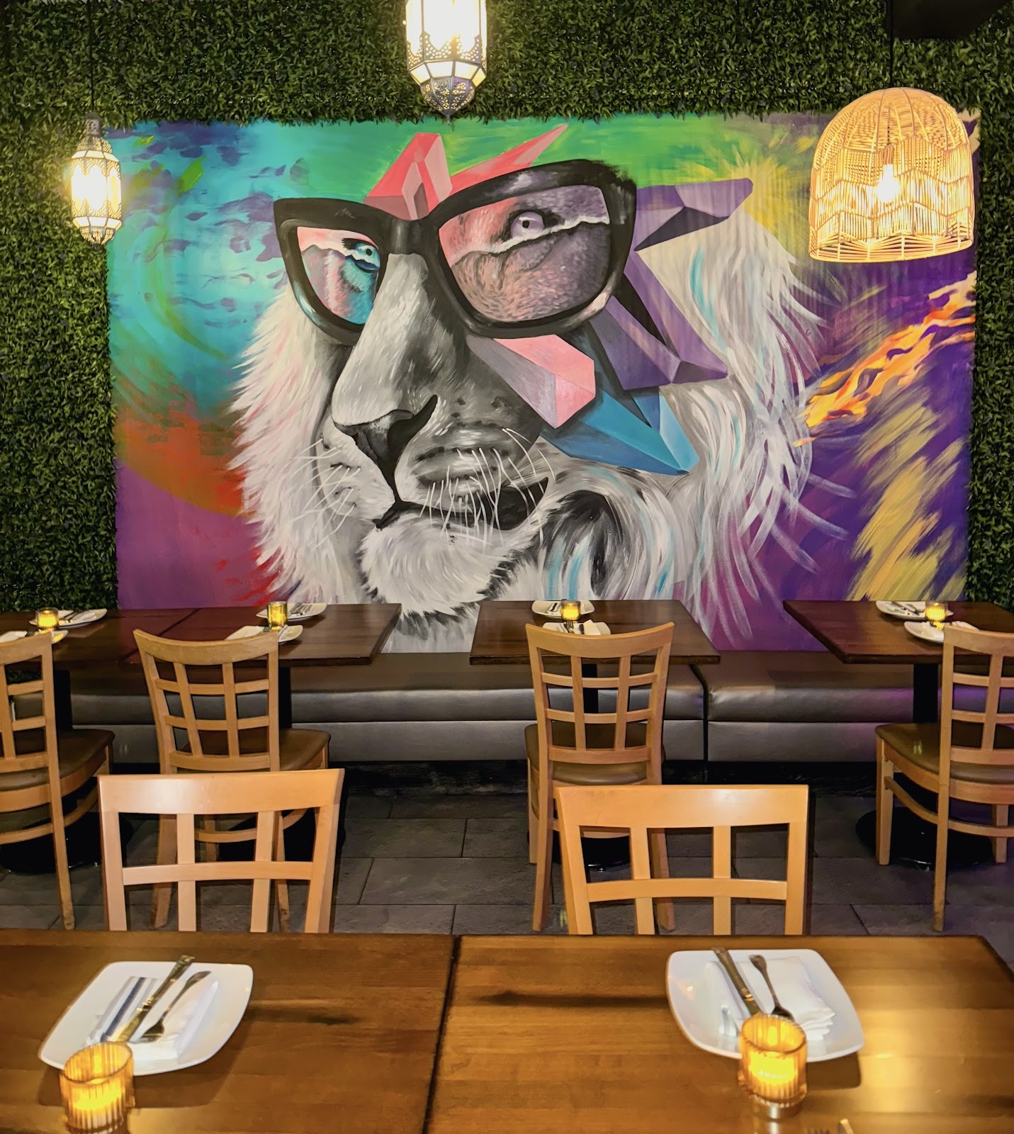 Roots Indian Bistro: the place