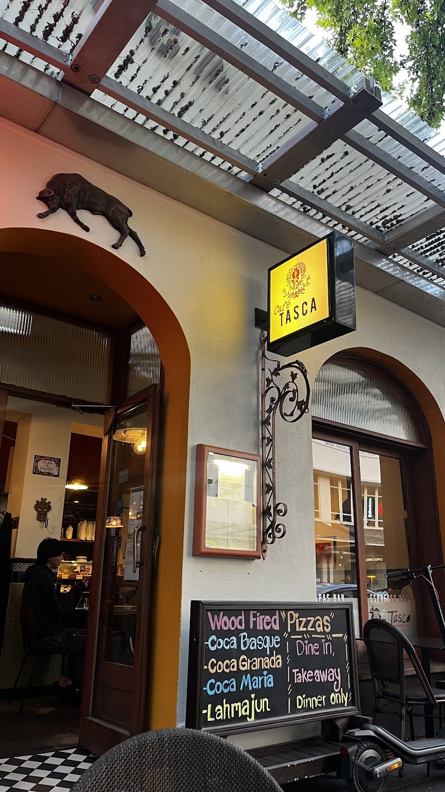 Tasca: the place