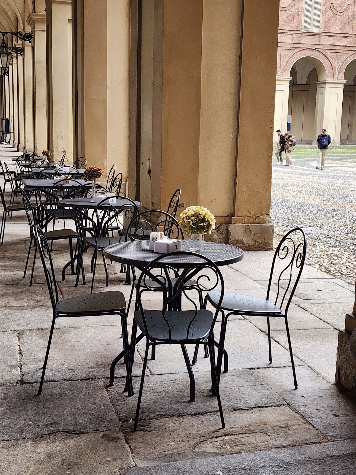 Caffetteria Reale: the place