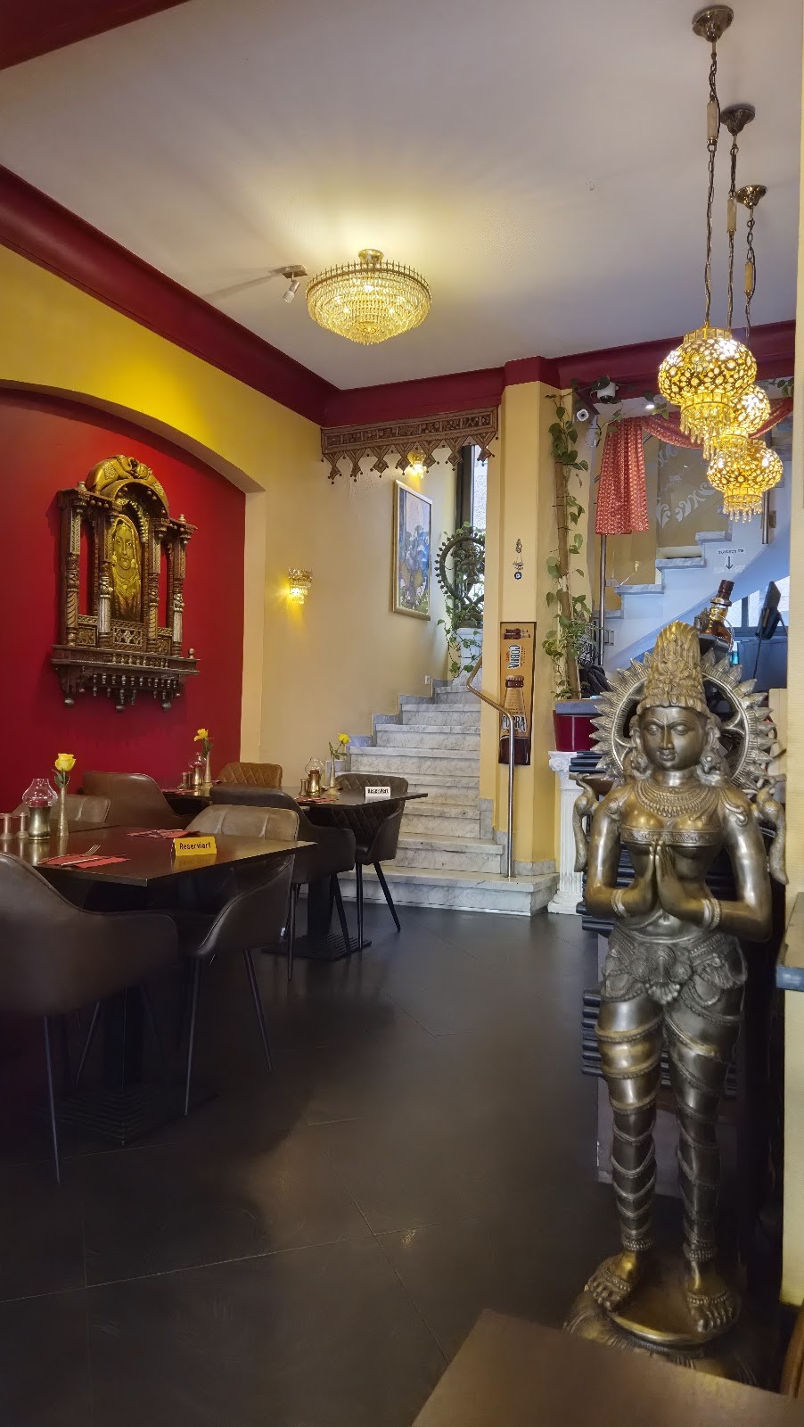Indian Palace: the place