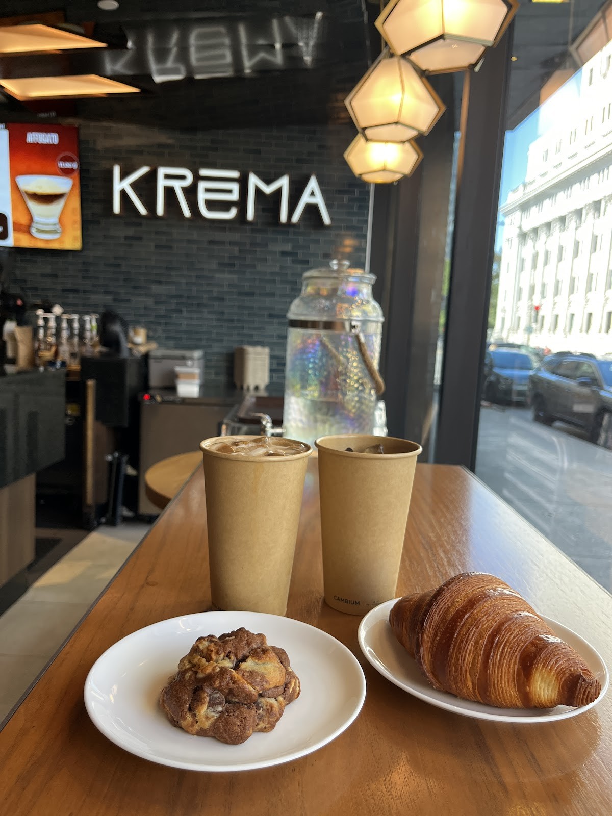CAFÉ KRÉMA: the place