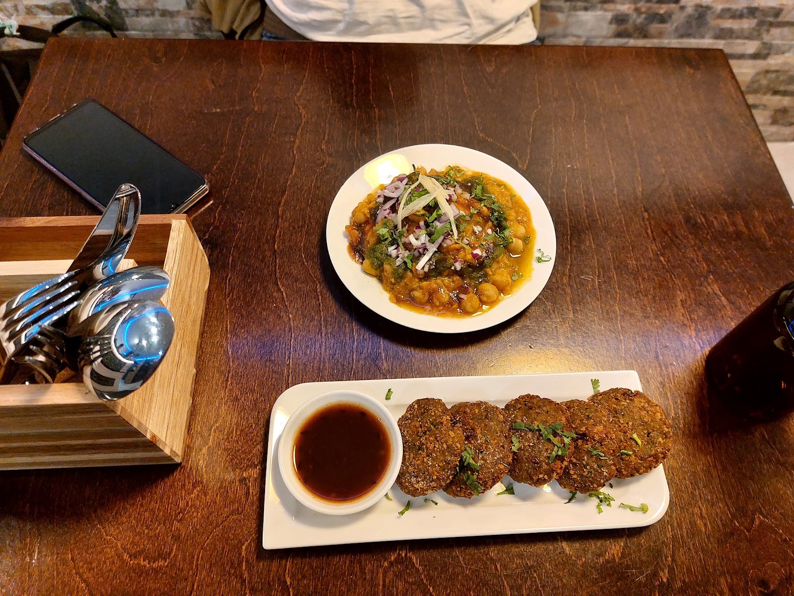 Amantra the Tasty Indian Bites: food & drinks