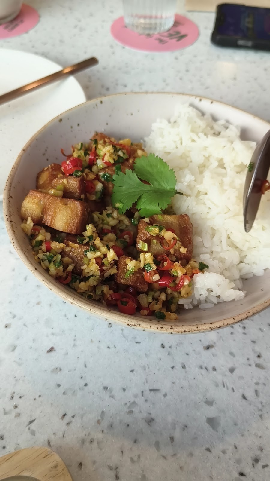 Nature’s Charm Cafe: food & drinks