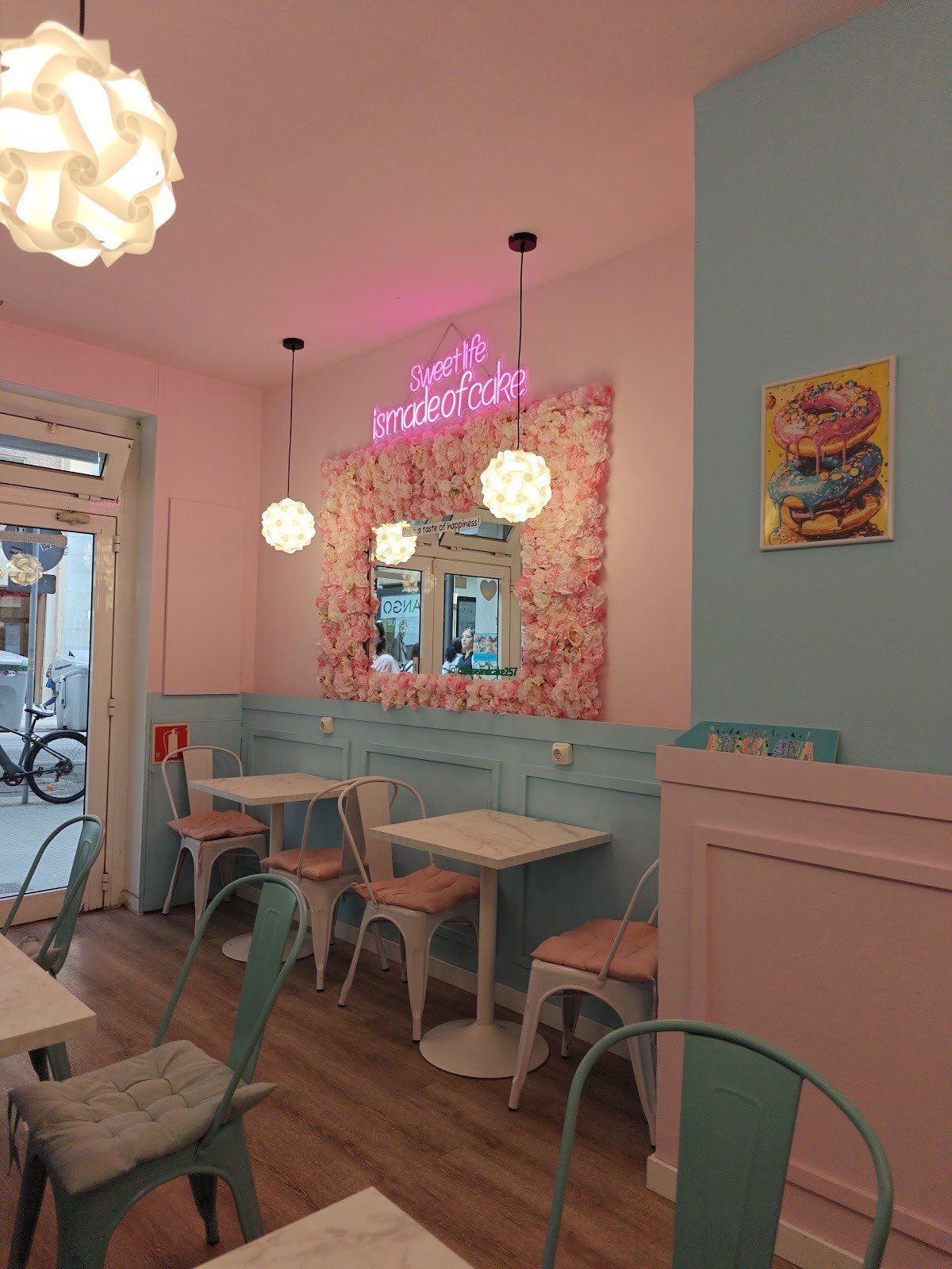 Cheese and Cake: the place