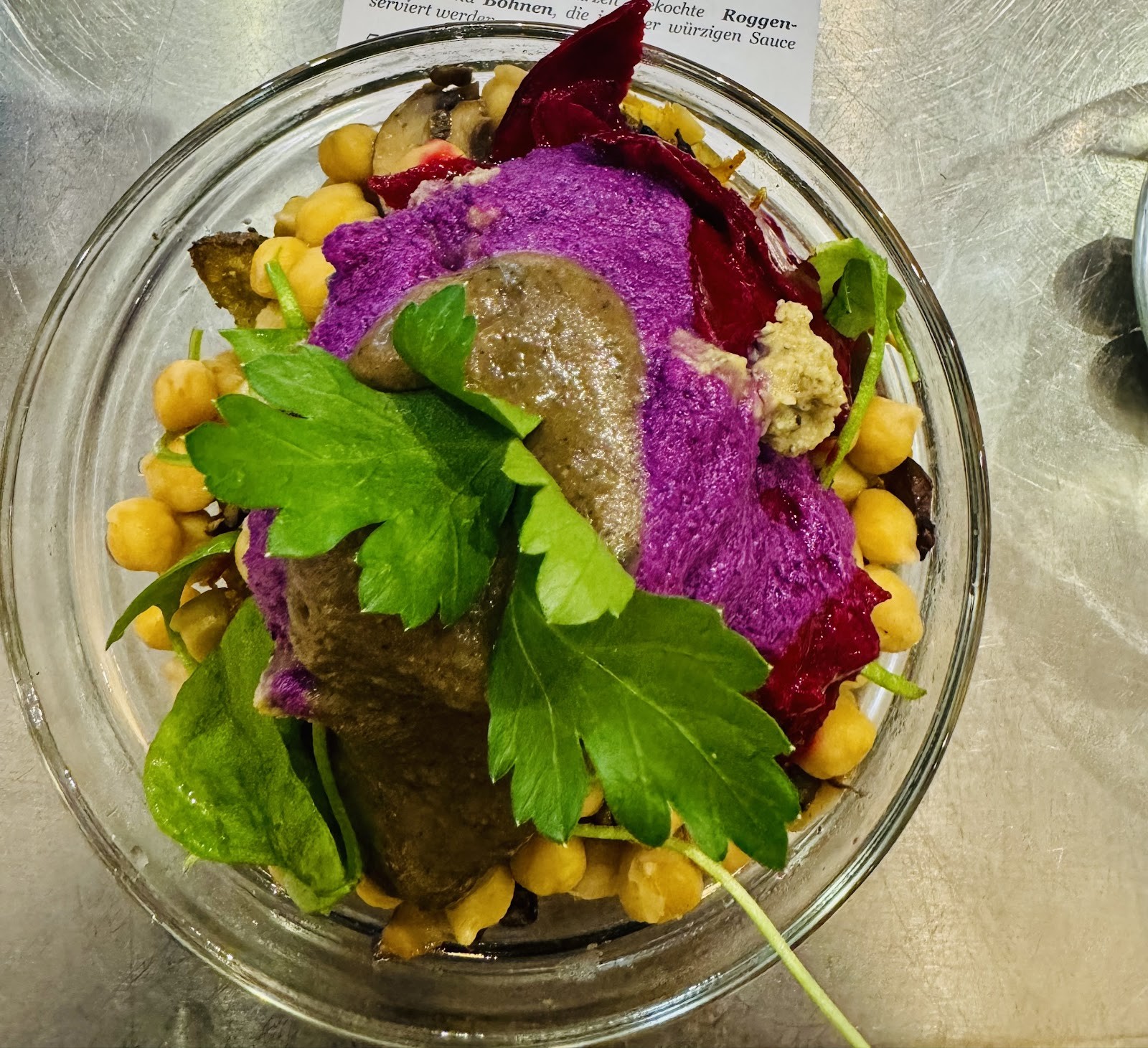 Laris Love Food: food & drinks