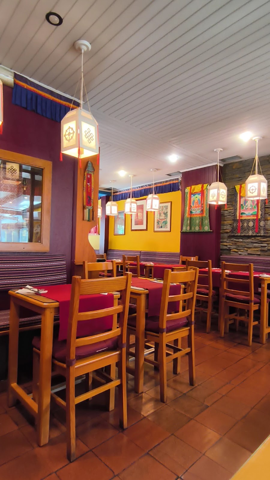 Os Tibetanos: the place
