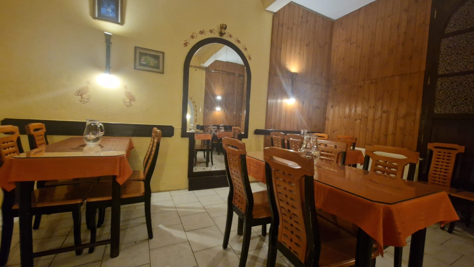 Vegetariánská Indická Restaurace Balarama: the place