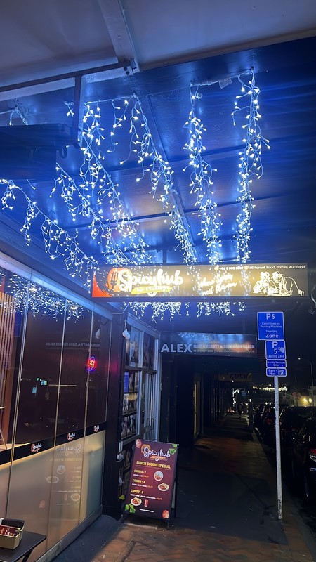 Spicy Hub Bar & Eatery: photo