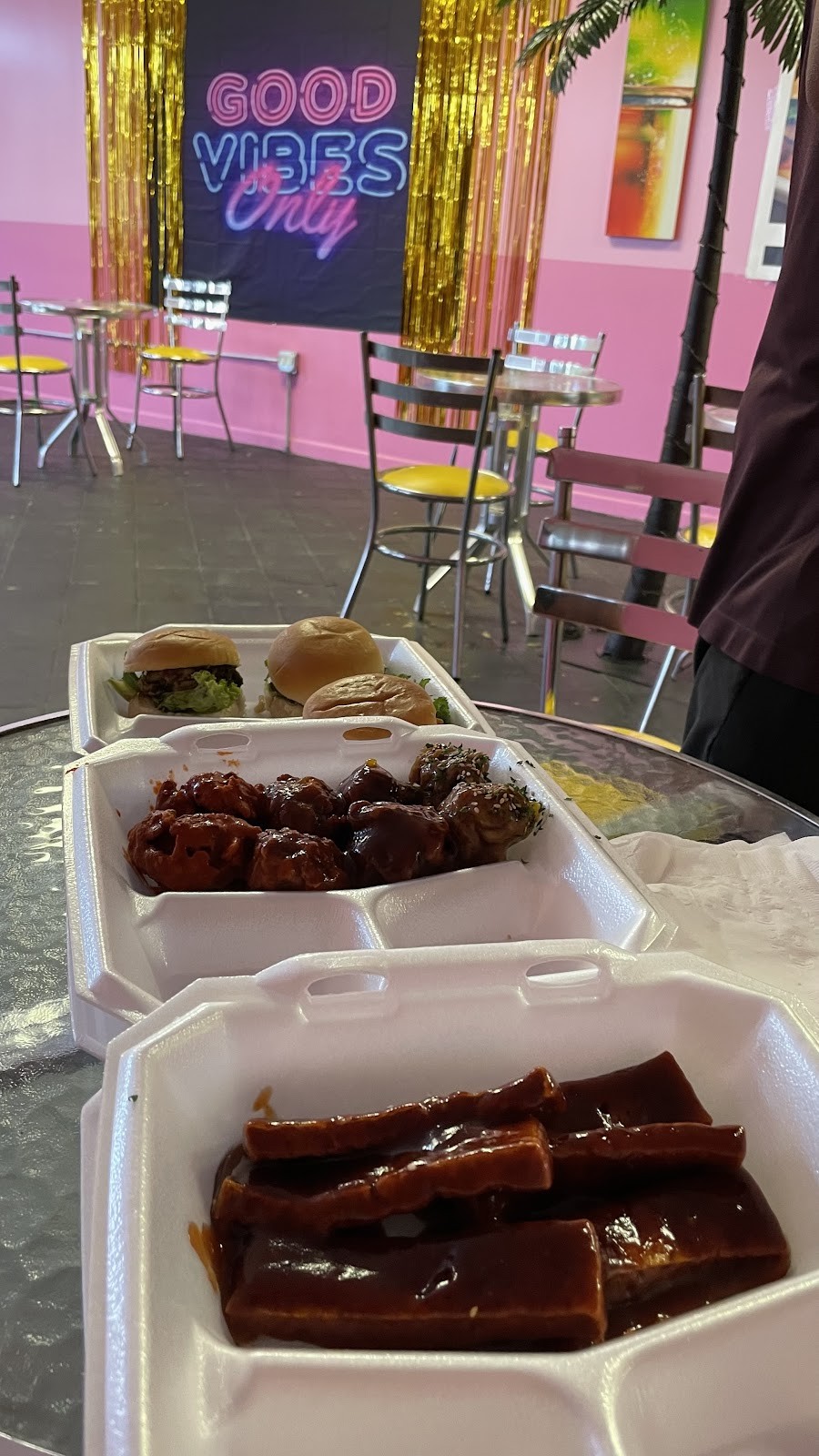 The Black Vegan: food & drinks