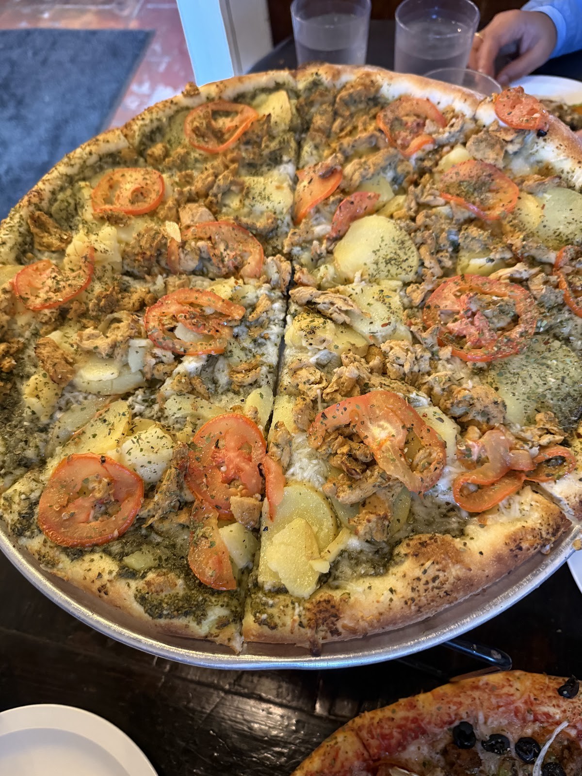 Pi Vegan Pizzeria: food & drinks