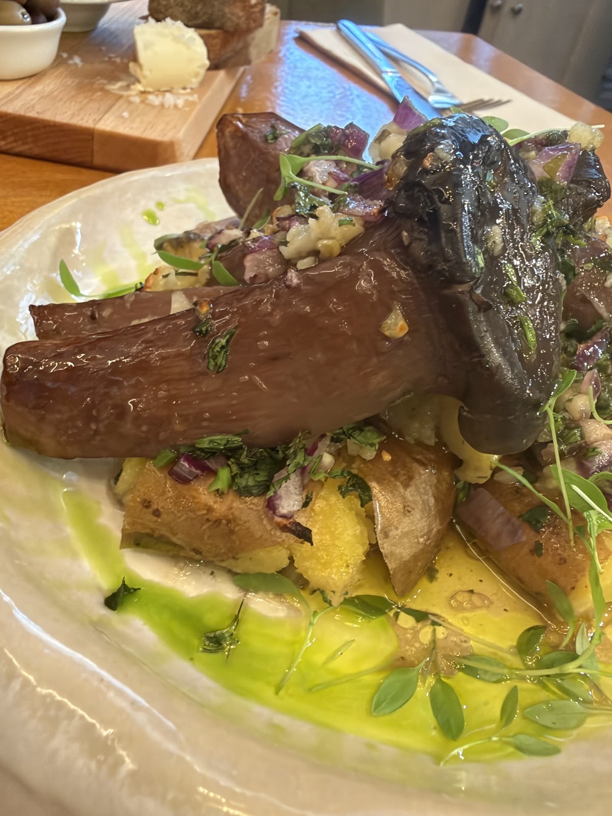 Gupi Vegan Pastry: food & drinks