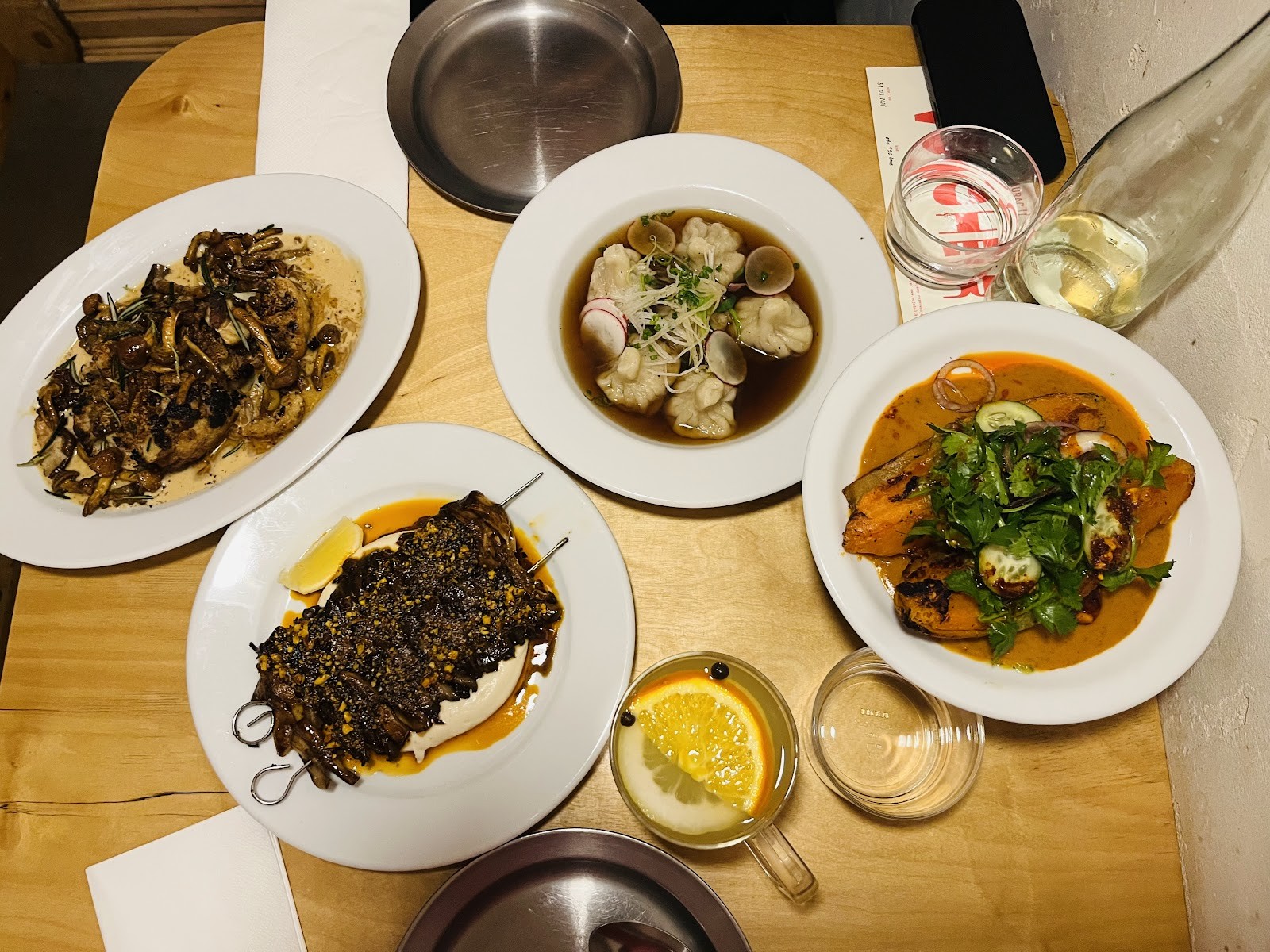 Peaches: food & drinks