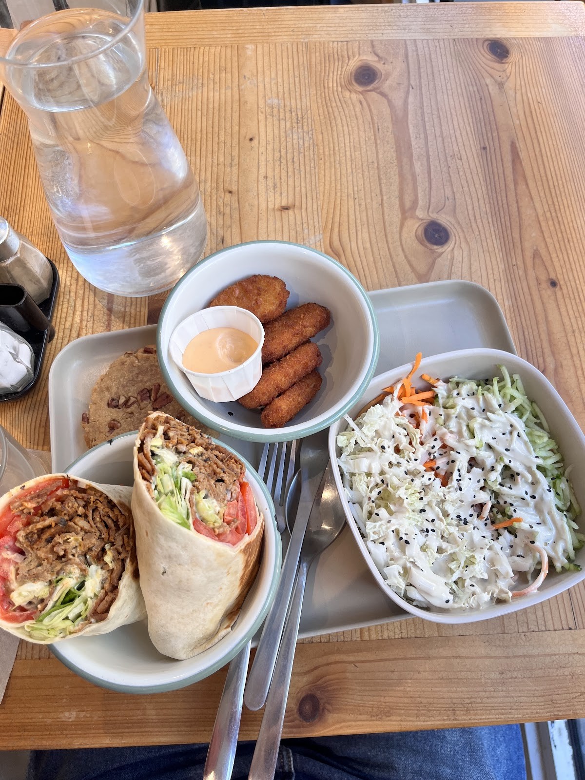 Season Square: food & drinks