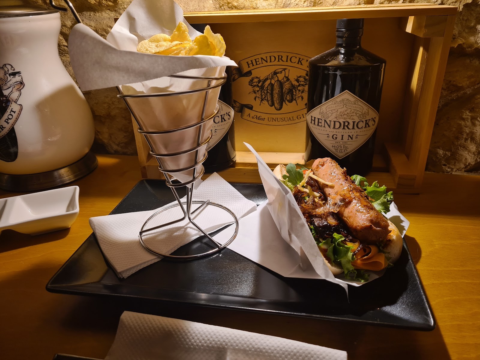 The Botanical Den: food & drinks