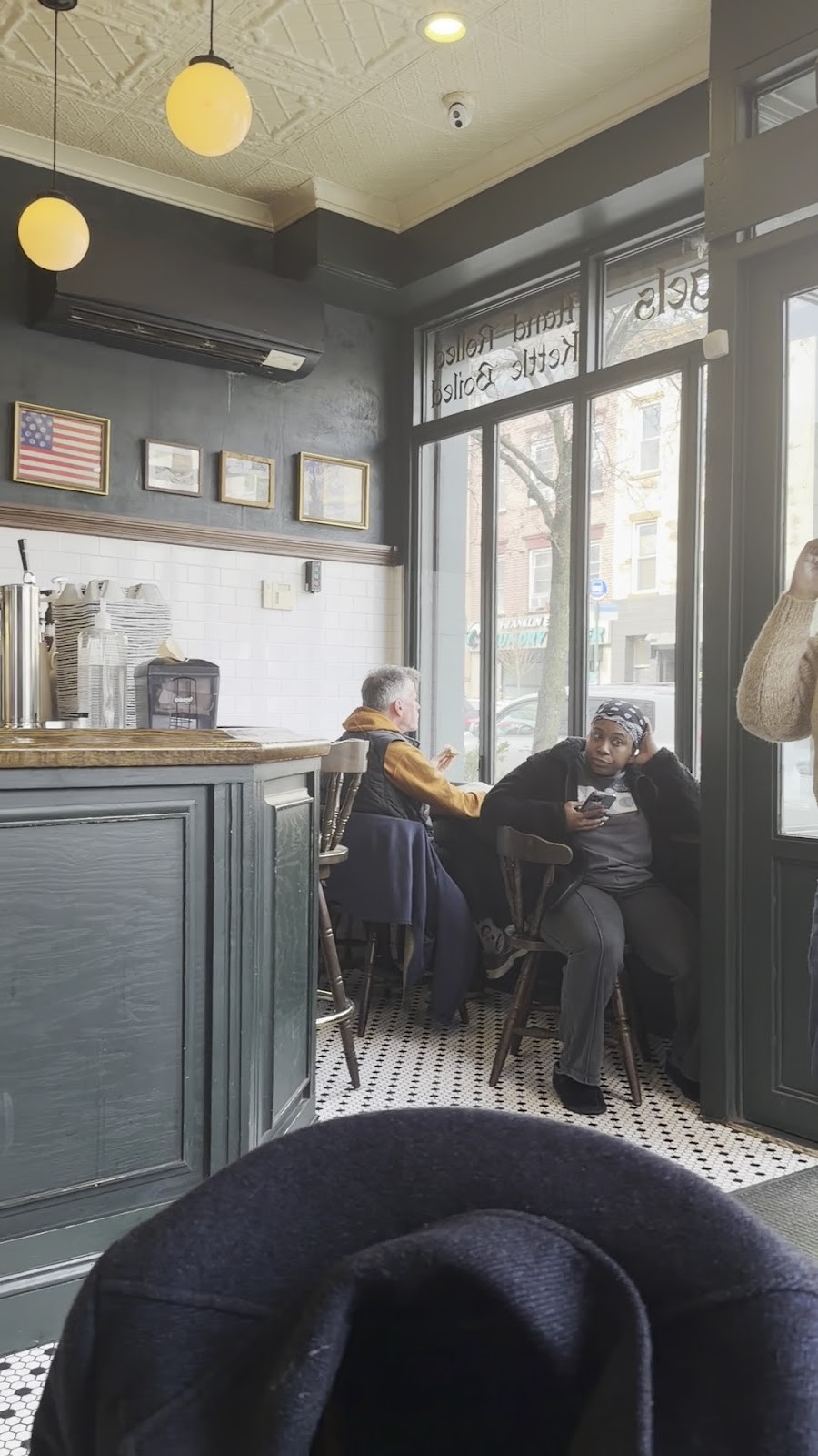 Bagel Pub: the place